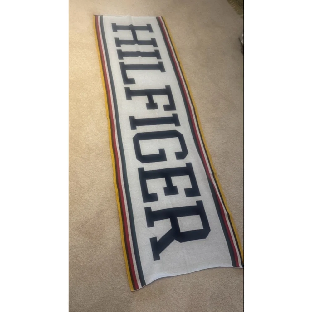 Tommy Hilfiger Blanket Throw White Navy One Size